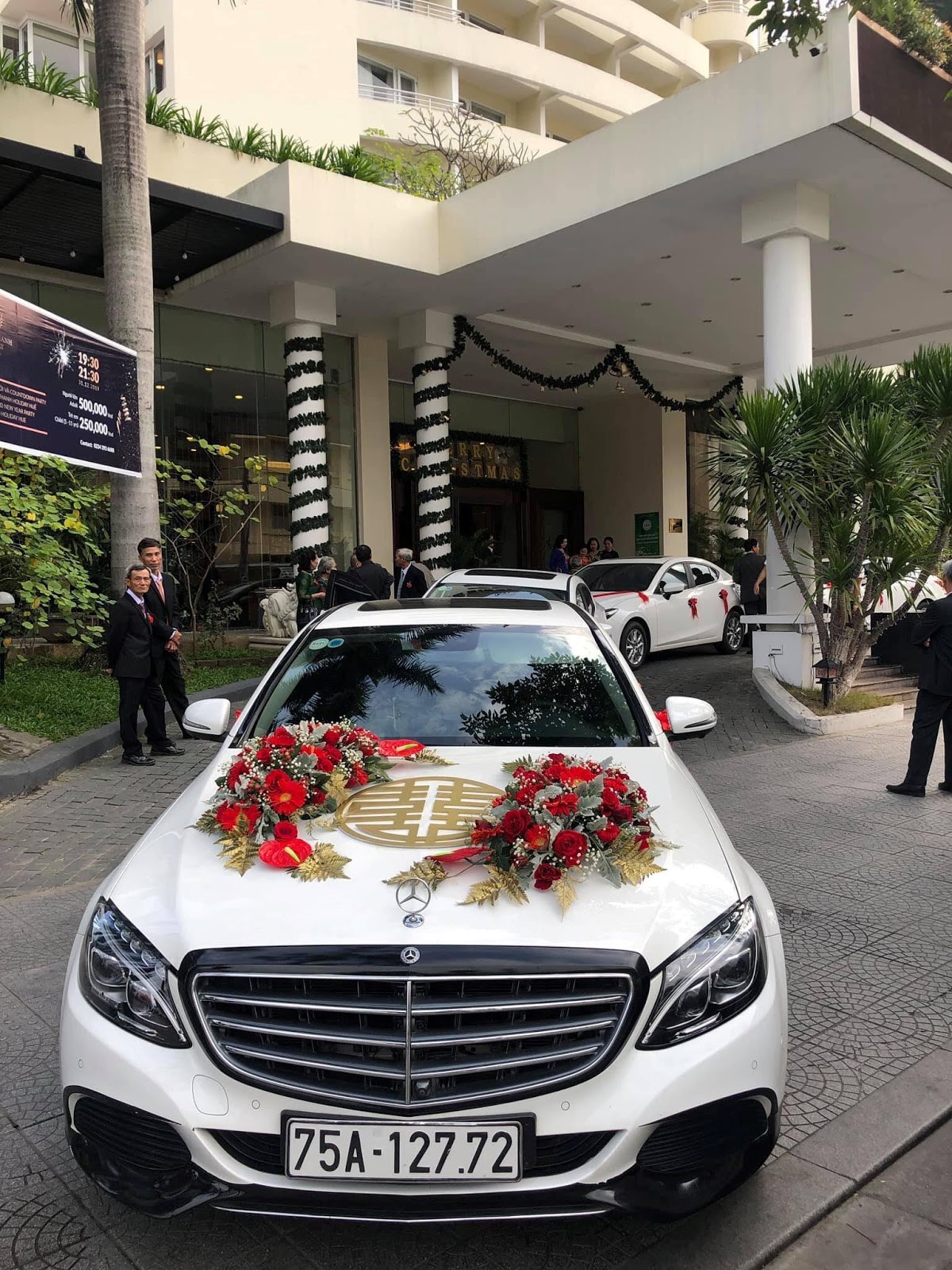 Thuê xe cưới Mercedes